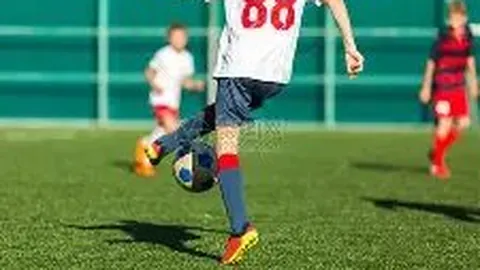 王大雷携手刘殿座庆贺：哈哥荣耀重返国足，梦想新征程再起航！